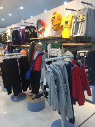 品牌同童装
