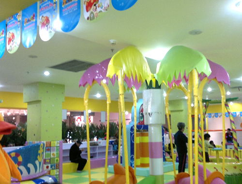 儿童游乐体验加盟店有哪些品牌，加盟儿童游乐场的