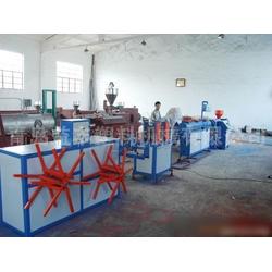 玩具加工厂计划生产150个玩具熊比实际生产的玩具熊少四分之一实际生产