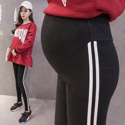 夏天孕妇进产房生产时,穿裙子方便还是裤子方便?