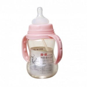奶瓶上有个熊是什么牌子的，知名奶瓶