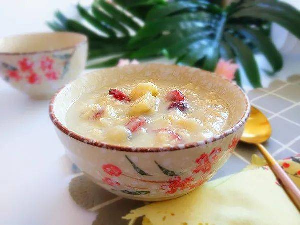 香蕉燕麦粥宝宝能吃吗，香蕉燕麦粥图片