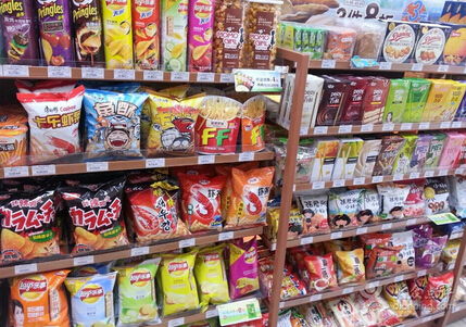 青岛哪有零食店》?有具体位置吗