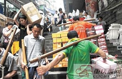 重庆朝天门玩具批发市场在哪里，重庆朝天门服装批发市场