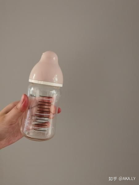 新生儿奶瓶什么牌子的最好最安全
