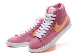 小孩子适合买耐克的哪款些呢?Nike的童鞋怎么样?