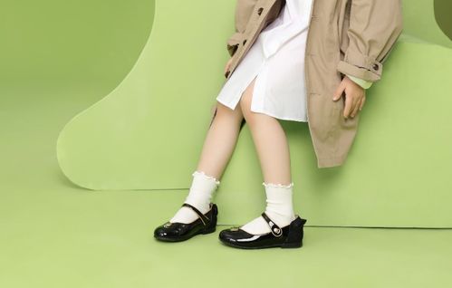 儿童皮鞋哪个品牌好