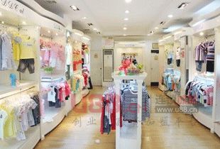 开个品牌婴幼童装加盟店怎么样?