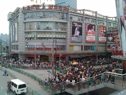 请问一下前辈,上海七浦路的批发市场,童装分布在哪几幢楼?在几楼?我