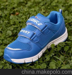 舒服轻的童鞋品牌
