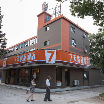 株洲枫溪附近的童装批发在哪里，株洲童装批发厂家直销在哪里