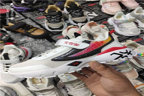 诸暨品牌童鞋专卖店，诸暨童装