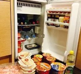 有好心人能分别介绍下蜜雪冰城加盟和悠百佳零食加盟吗?